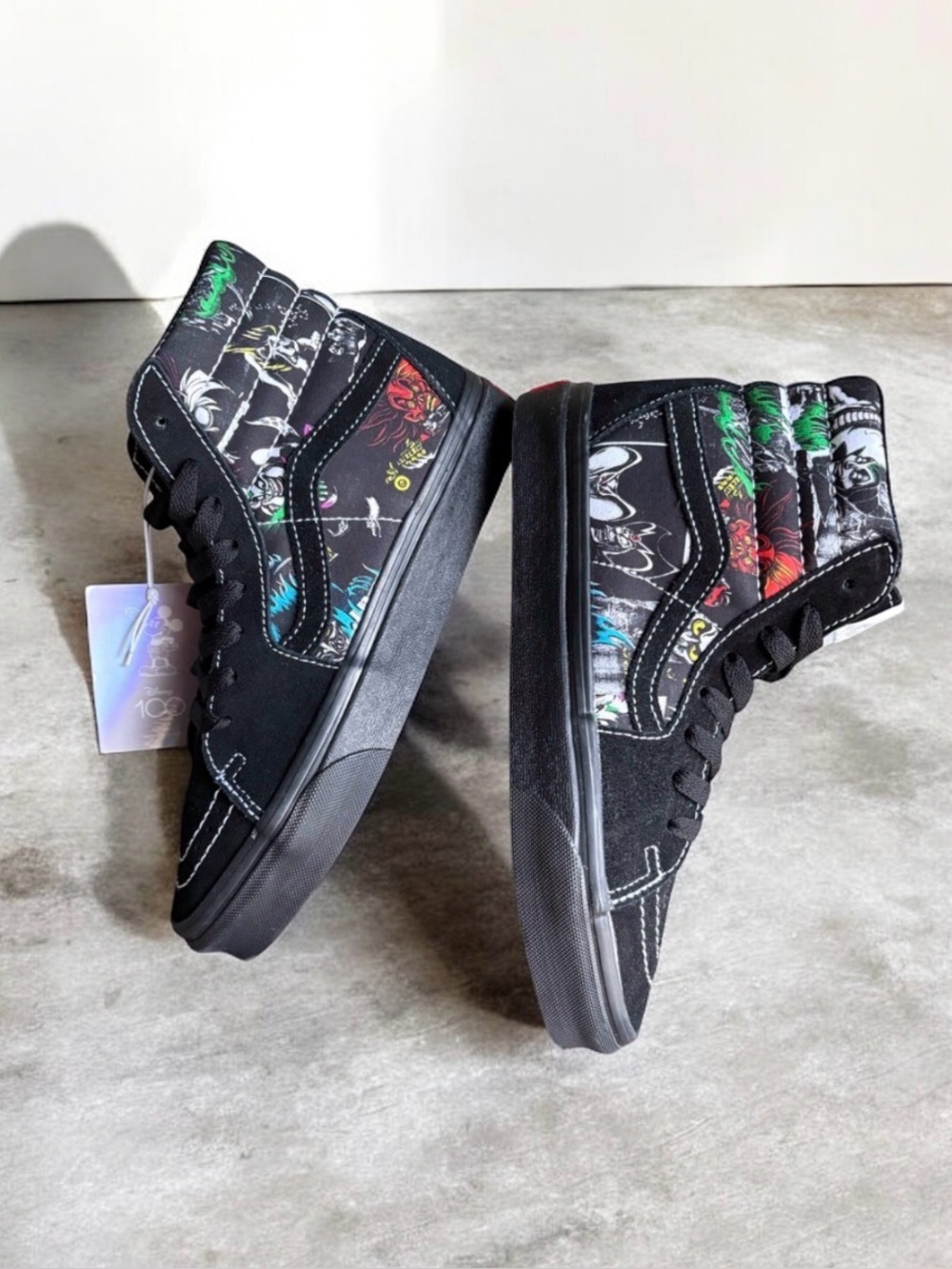 Vans Villains Special Edition Disney Sk8-Hi Sneakers - Picture 13 of 15
